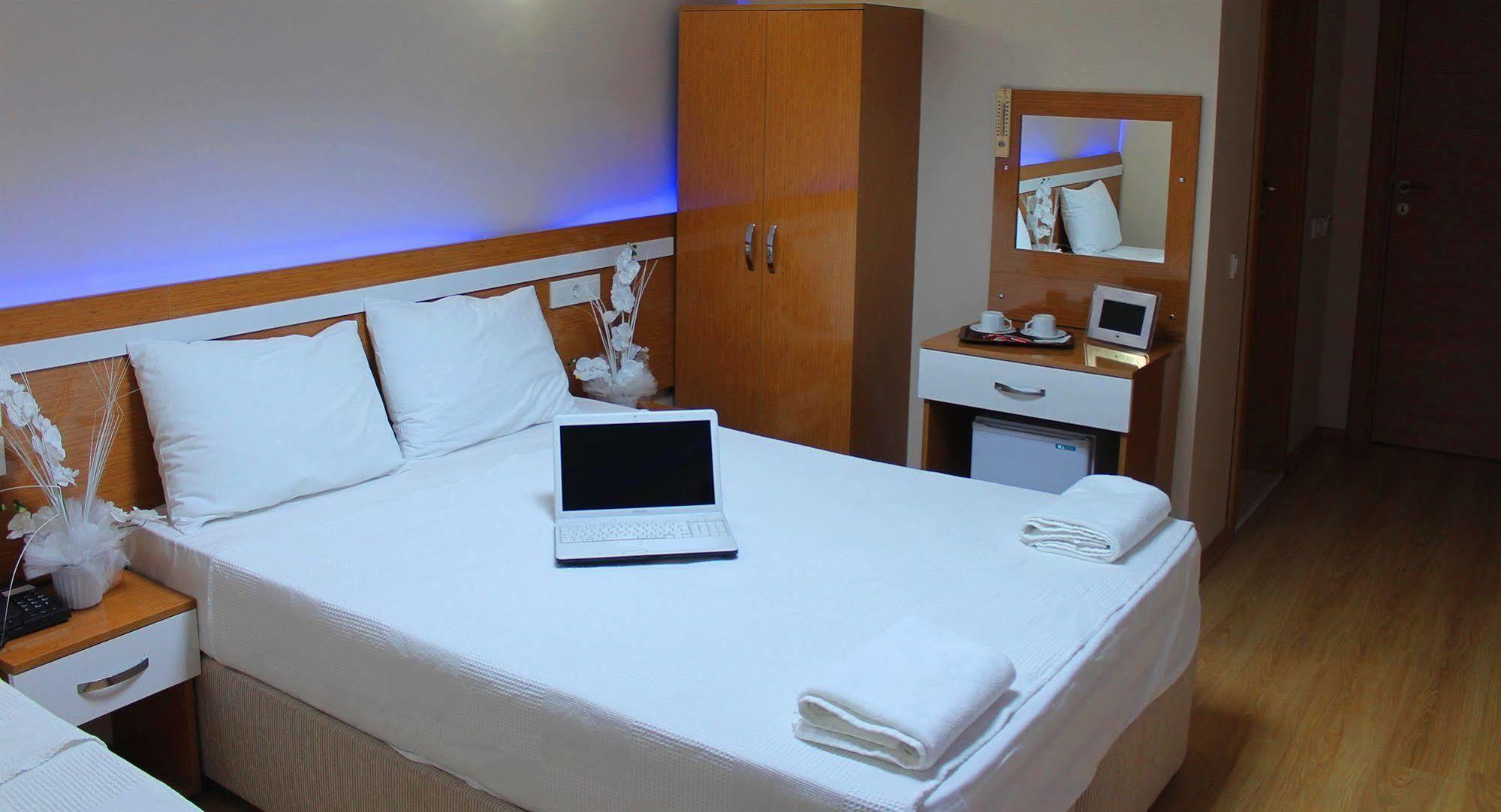 Avcilar Inci Hotel Istanbul Bagian luar foto